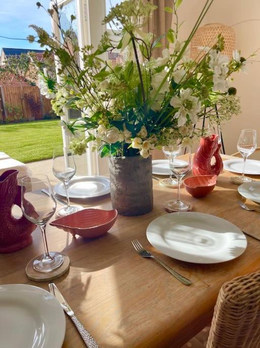 Stunning! Beautiful Contemporary Property In Holt, Norfolk Holt  Ngoại thất bức ảnh
